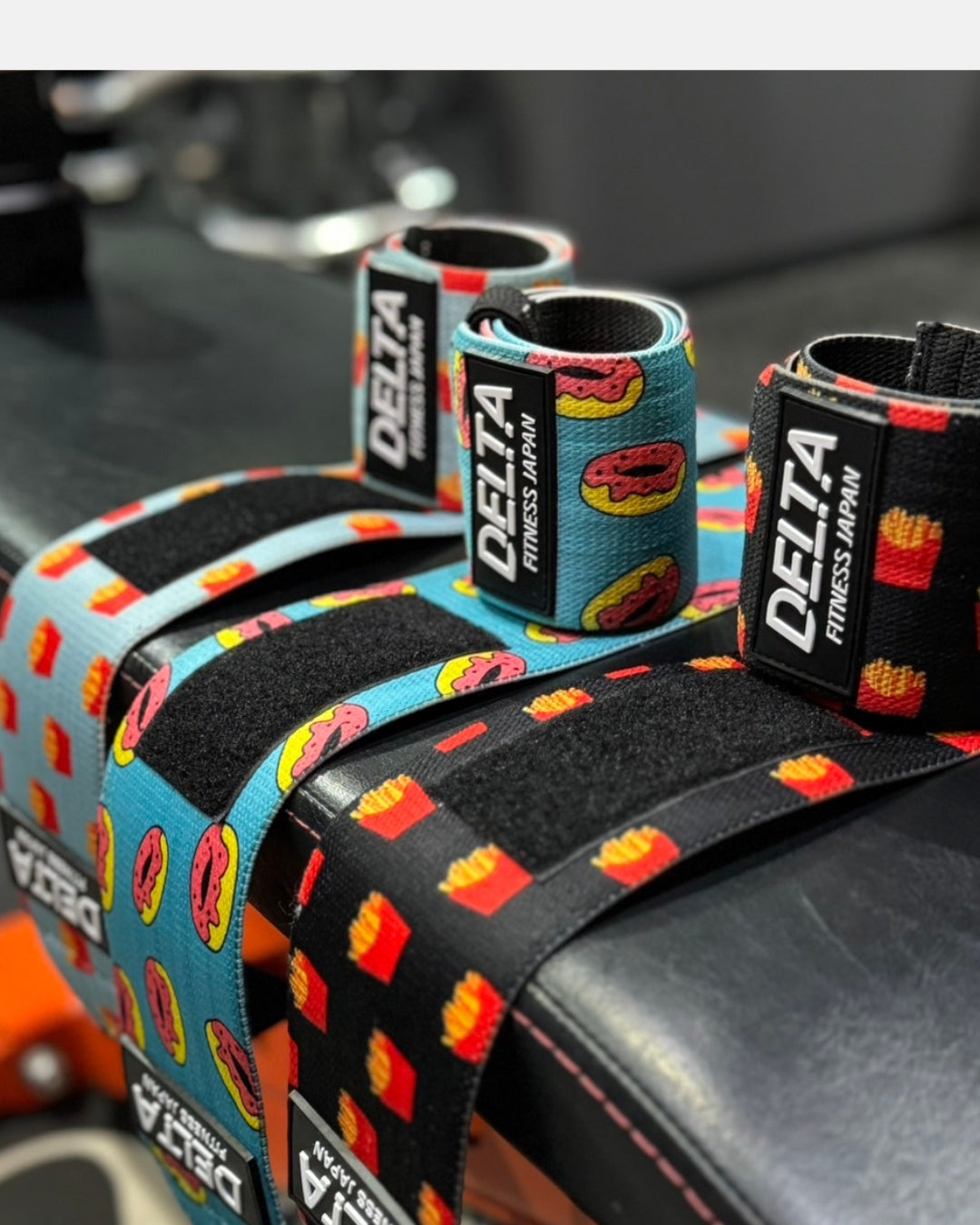 DELTA FITNESS Original Wrist Wraps V3(DOUGHNUT)