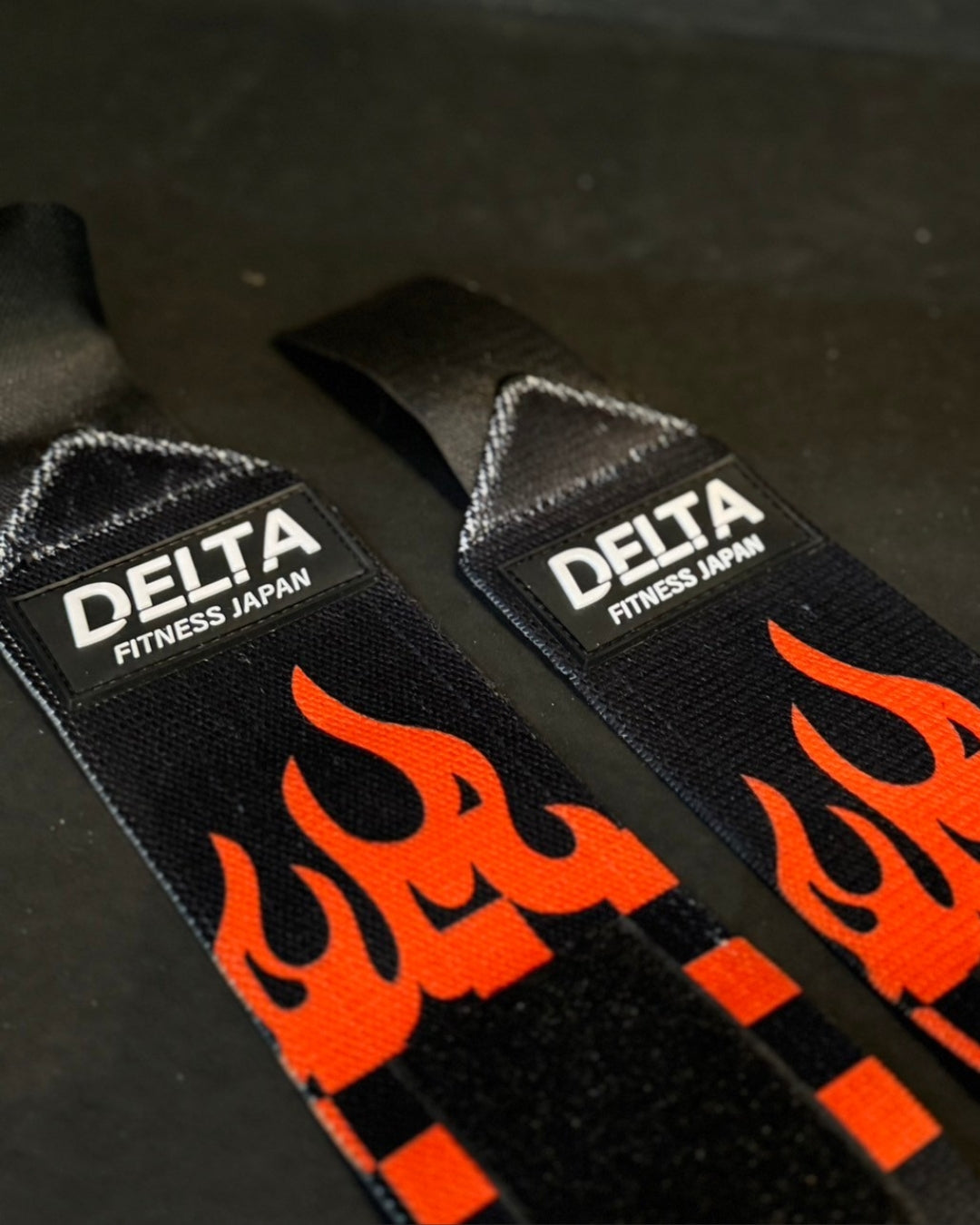 DELTA FITNESS Original Wrist Wraps V3(FIRE)